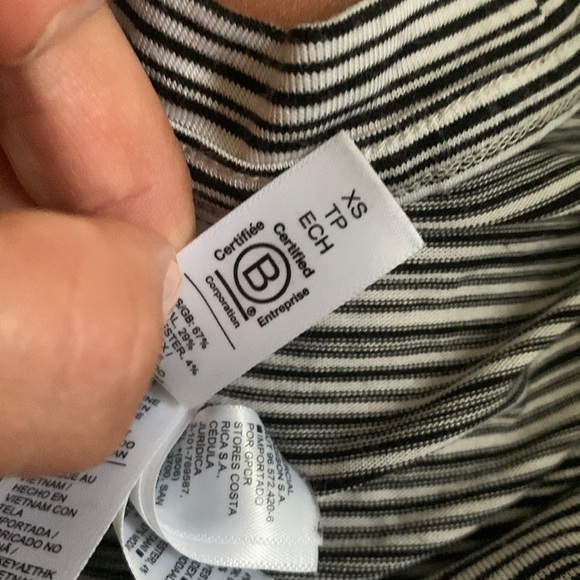 ATHLETA Cloudlight Stratus Striped Top‎ Size XS Black White Oversized Relaxed - Picture 2 of 12